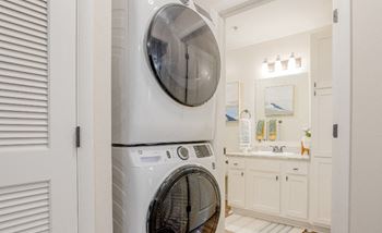 In-unit washer & dryer